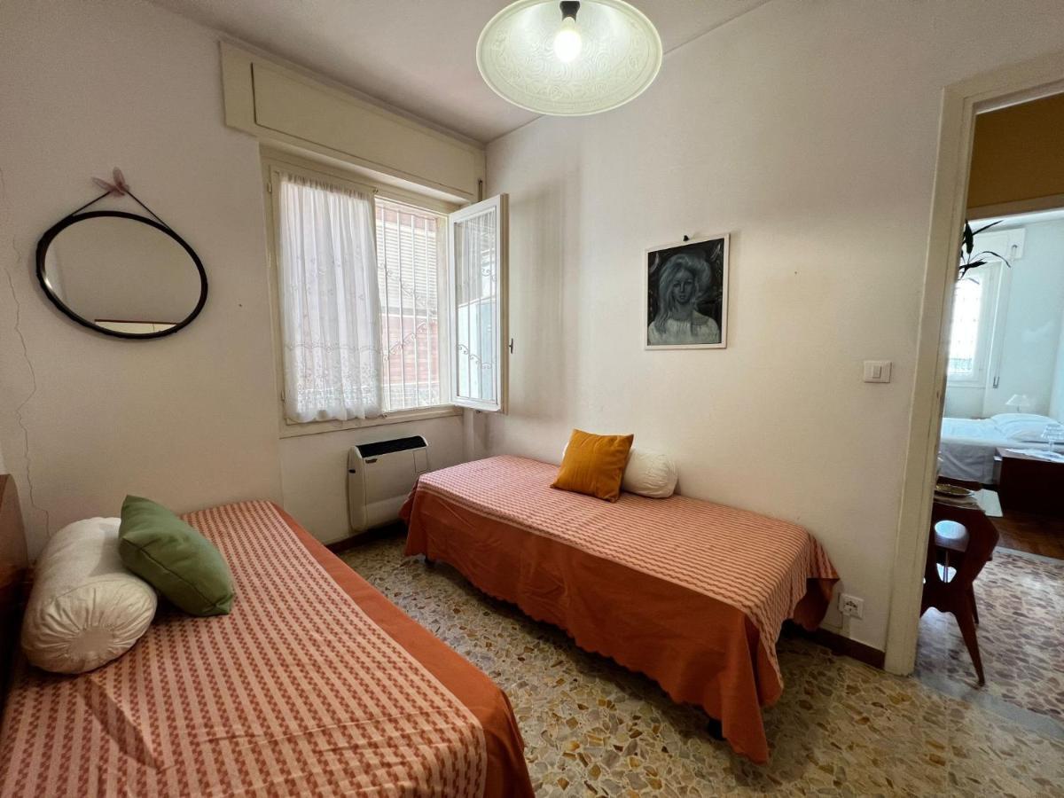 Suite A 2 Passi Dalla Spiaggia - Ospedaletti Exteriér fotografie